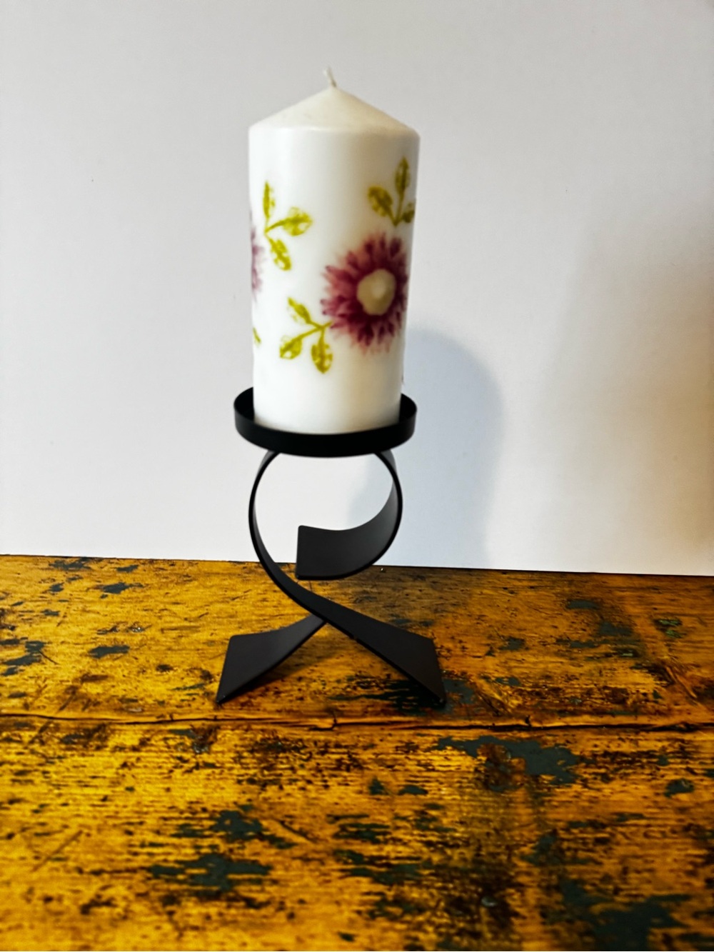 Black Metal Spiral Candle Holder